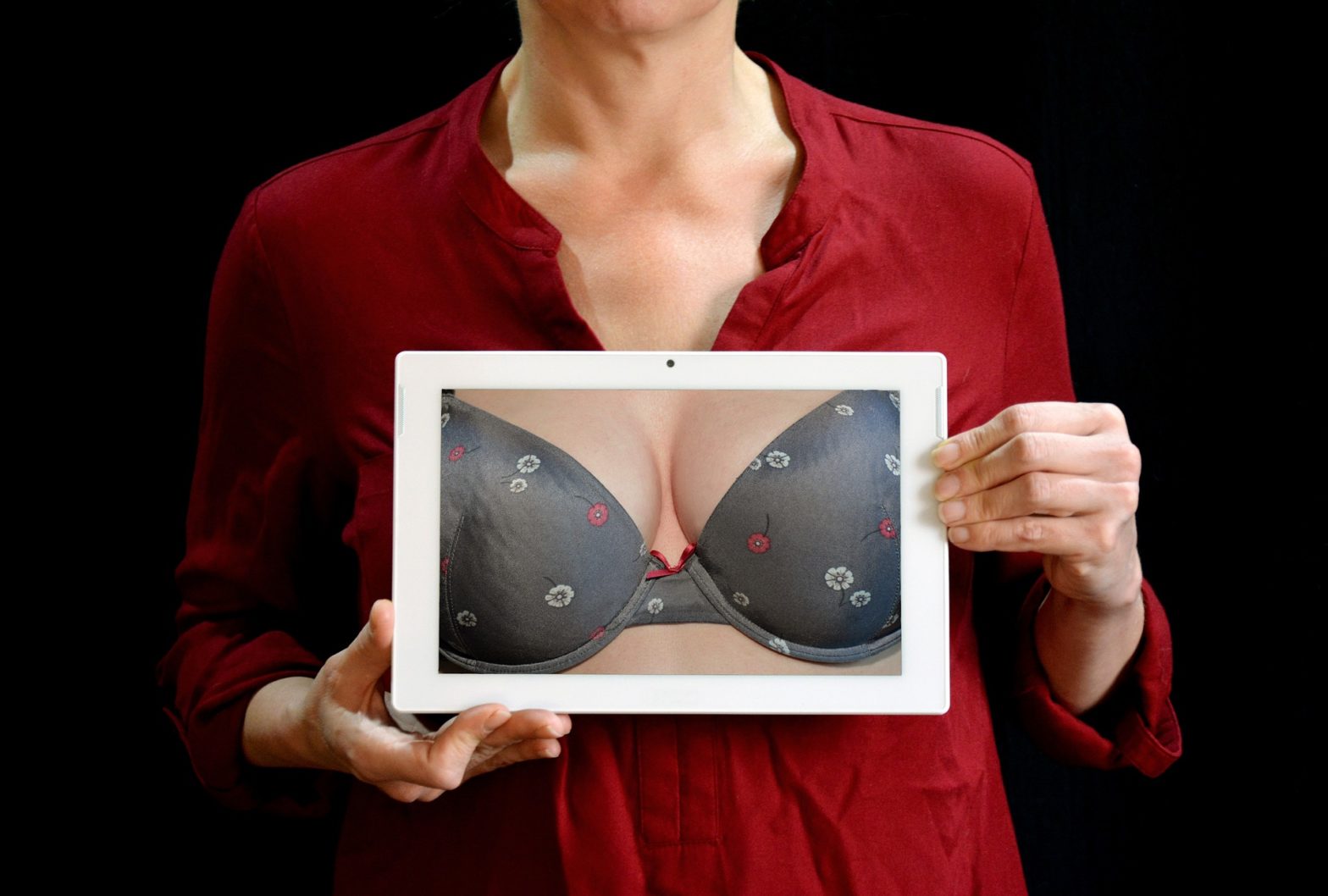 Augmentation mammaire avec prothèses rondes en Suisse